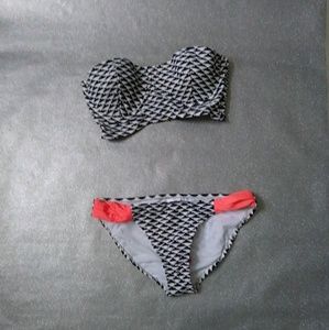 NWT Strapless 2 Piece Bikini Large Top/ Small Bott